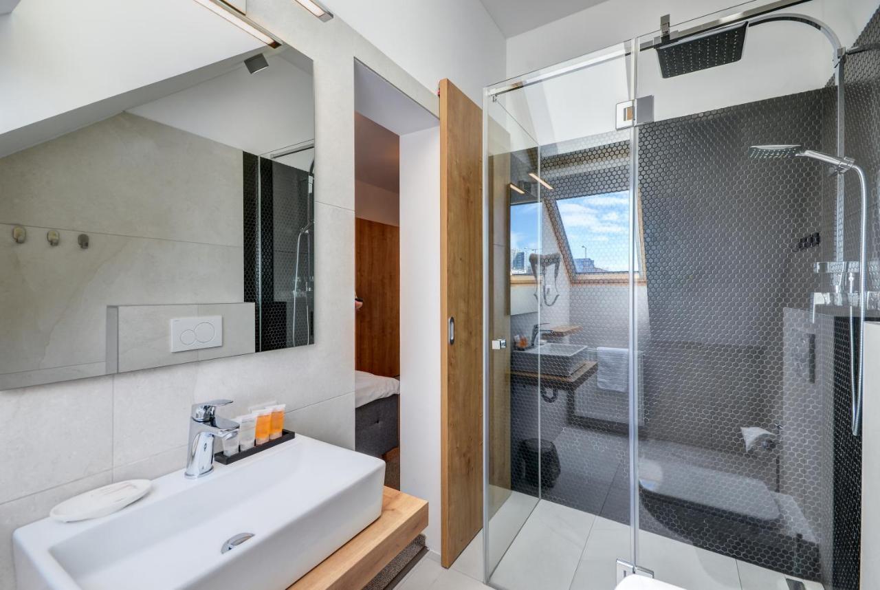 Penzion Elements Trnava Ngoại thất bức ảnh