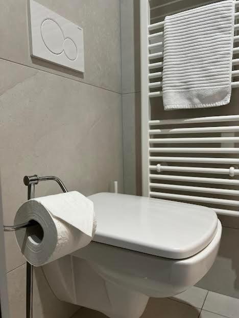 Penzion Elements Trnava Ngoại thất bức ảnh